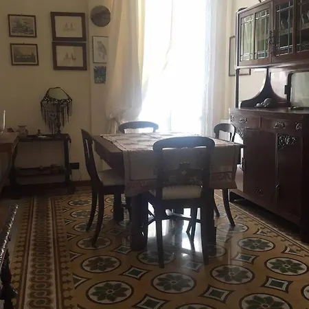 Casa Lucia Vicino Al Mare 008055-lt-0656 San Remo